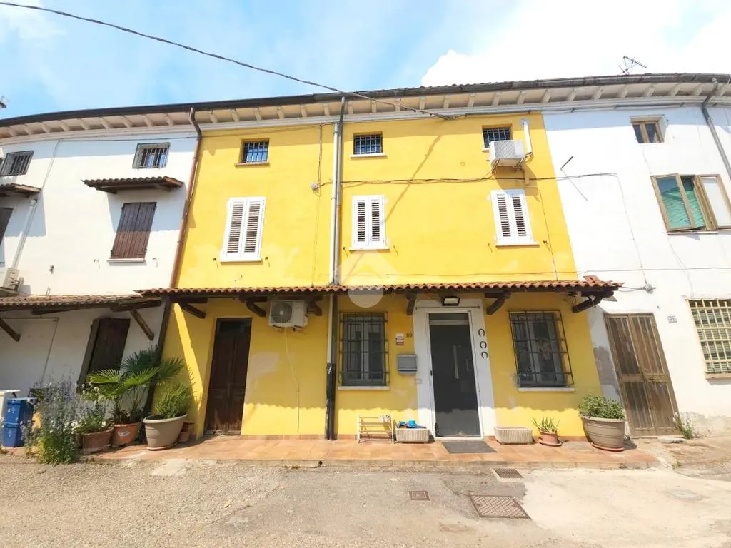Välivaade - Spacious Independent House in Goito
