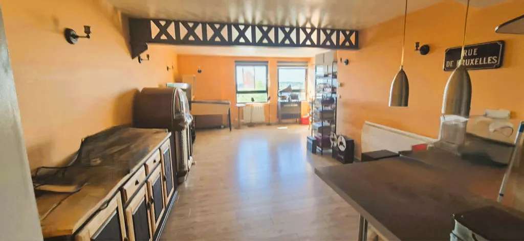 Kitchen - Loft Flat with Dégagée View in Blanc Four