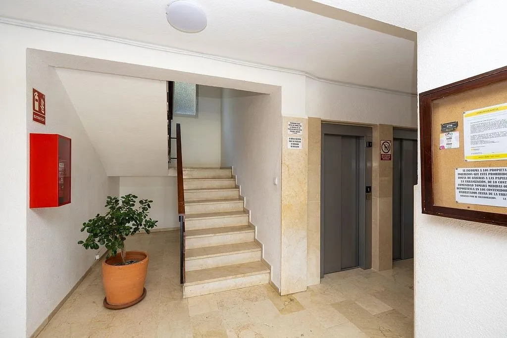 hallway_entrance