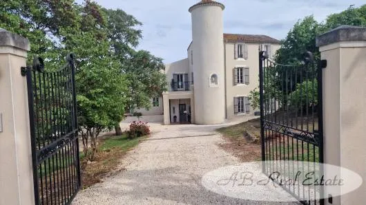 Extérieur - Propriété Historique avec Tour près de Béziers