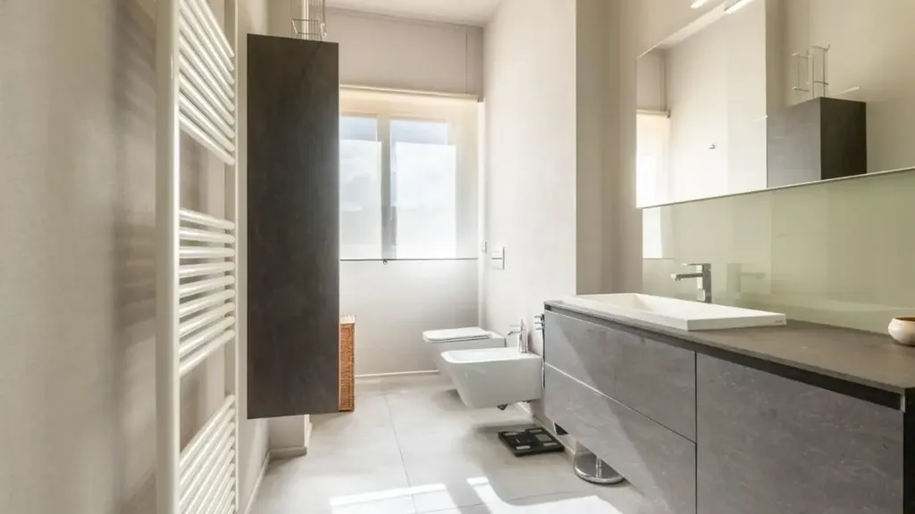 Bagni - Luxury Apartment with Balcony in Pisa