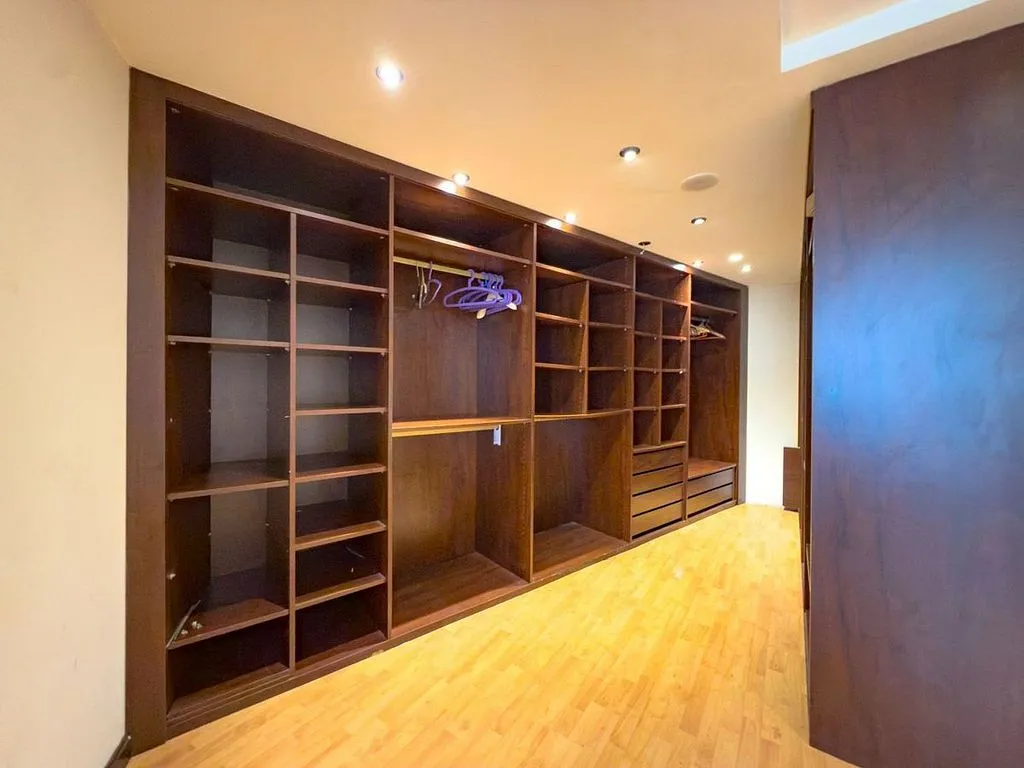 Pièces - Apartment with Garage in Lovaina, Vitoria
