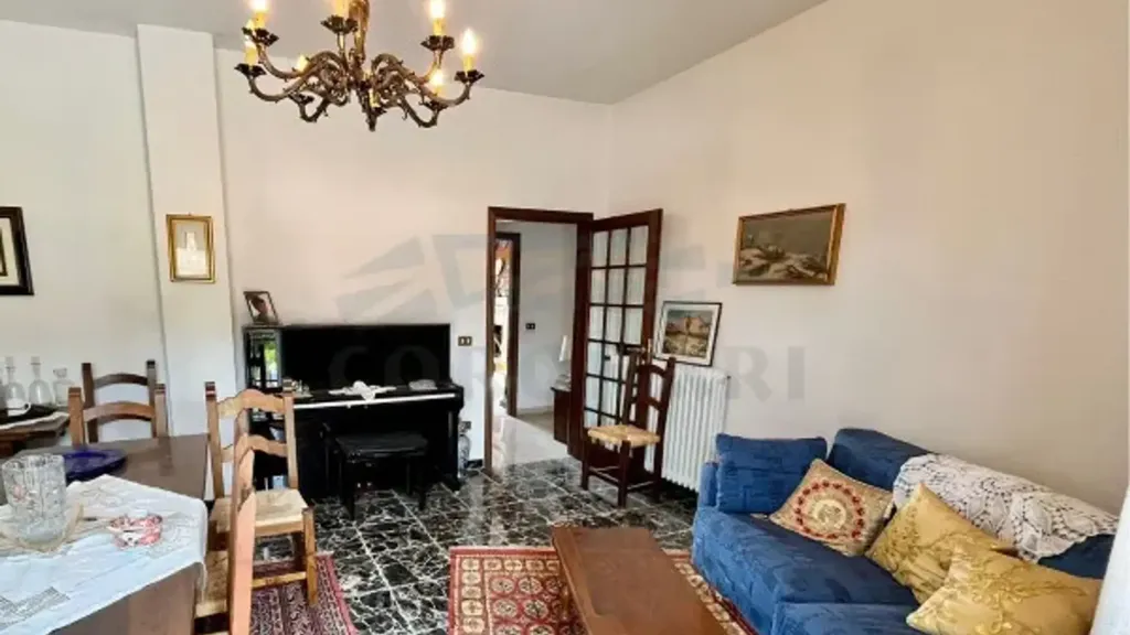 Elutuba - Spacious Apartment with Balcony in Massa Martana
