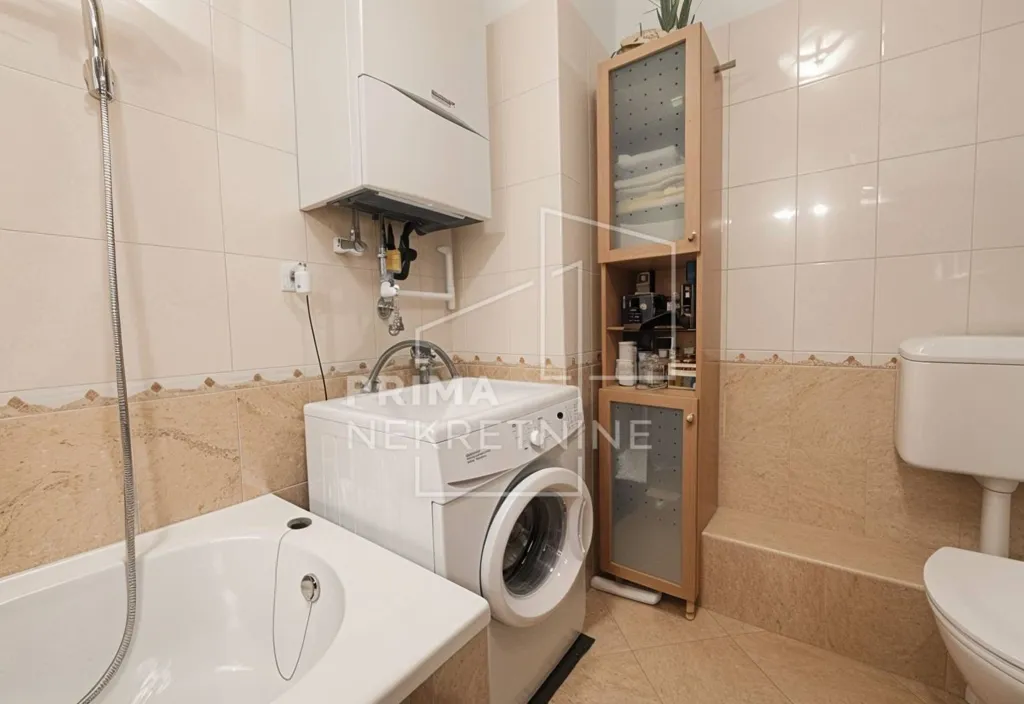 Salles de bain - Two-Bedroom Apartment with Lake View in Zagreb