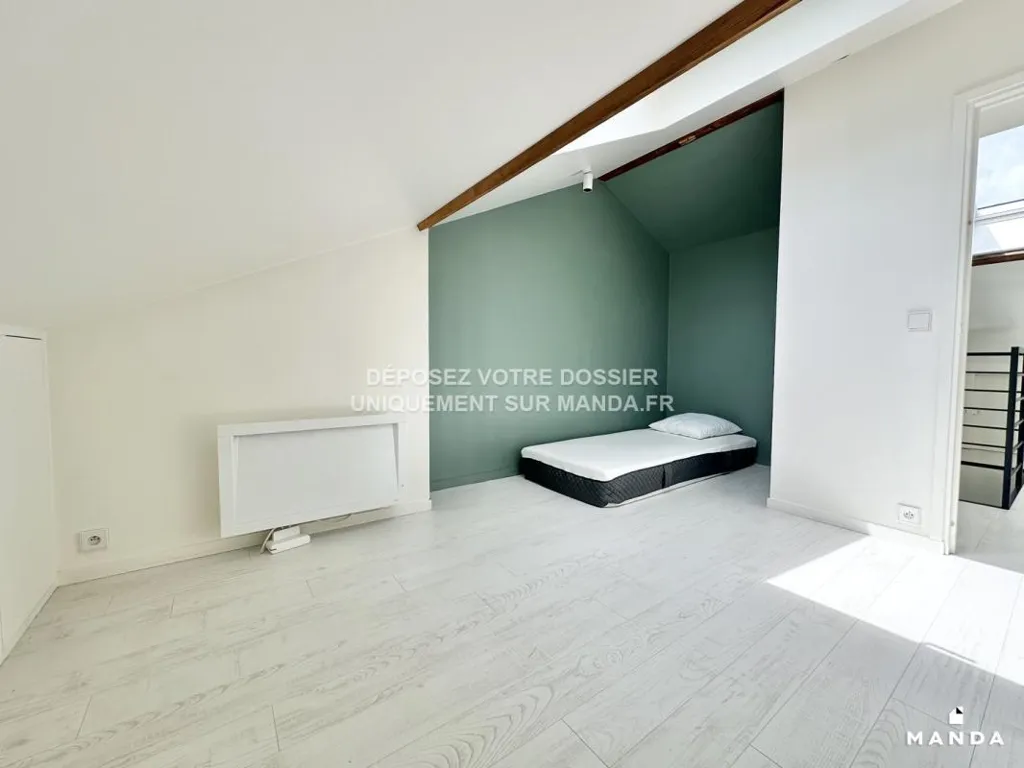 Bedrooms - Duplex Flat with Balcony in Ivry-sur-Seine