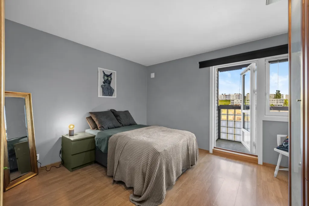 Camere da letto - Spacious 3-Bedroom Flat with Balconies in Furuset