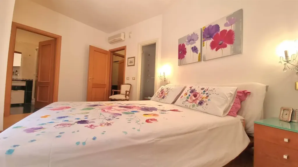 Appartement 4 pièces à IT