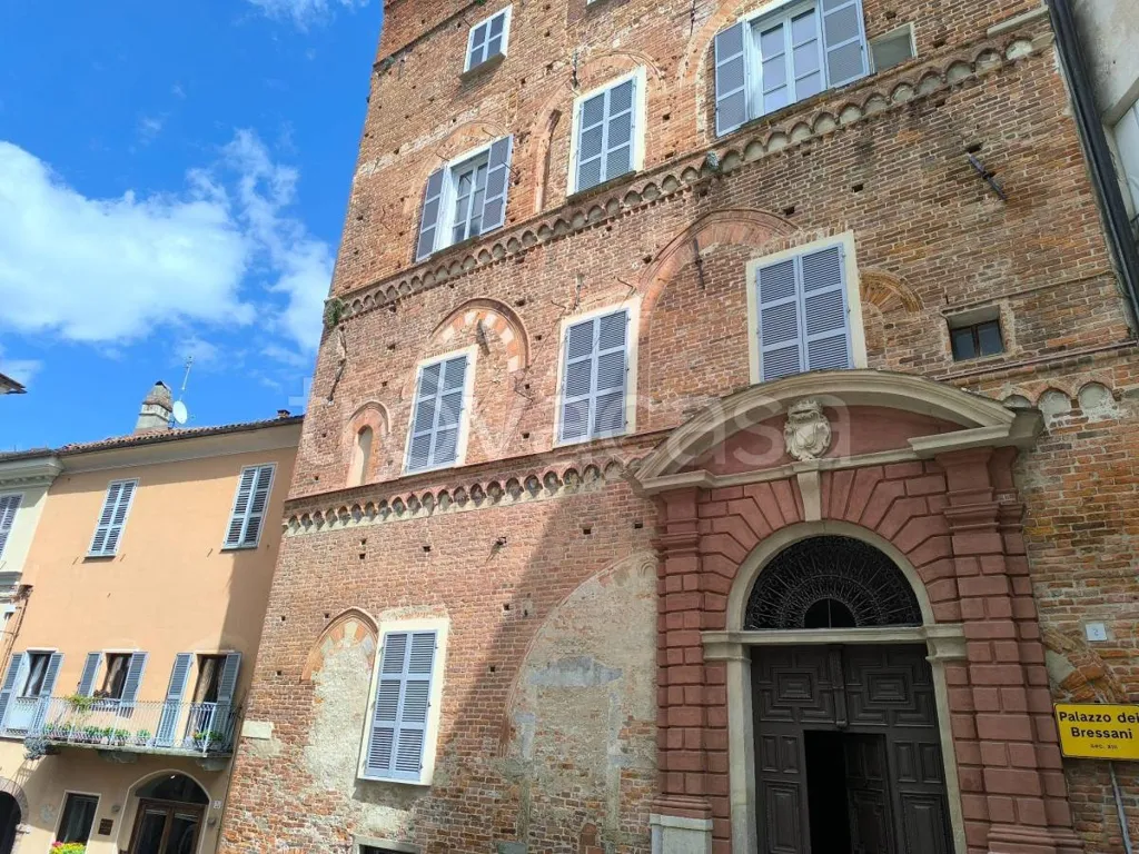 Extérieur - Historic Apartment with Piazza View in Mondovì