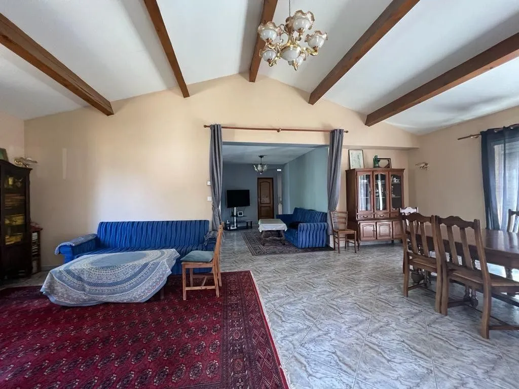 Salle à manger - Maison de luxe avec terrasse à Montpellier