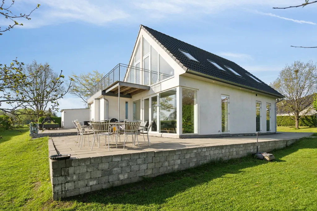 Maison 8 pièces à Blommenslyst