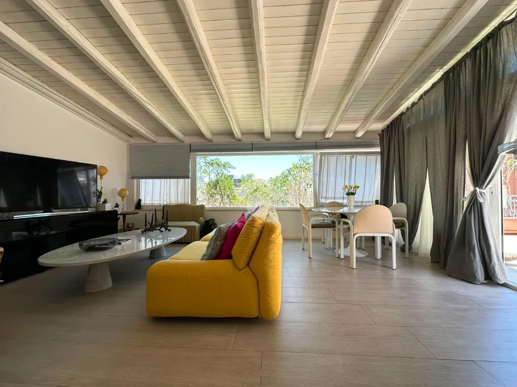 Séjour - Duplex with Terraces in Catania
