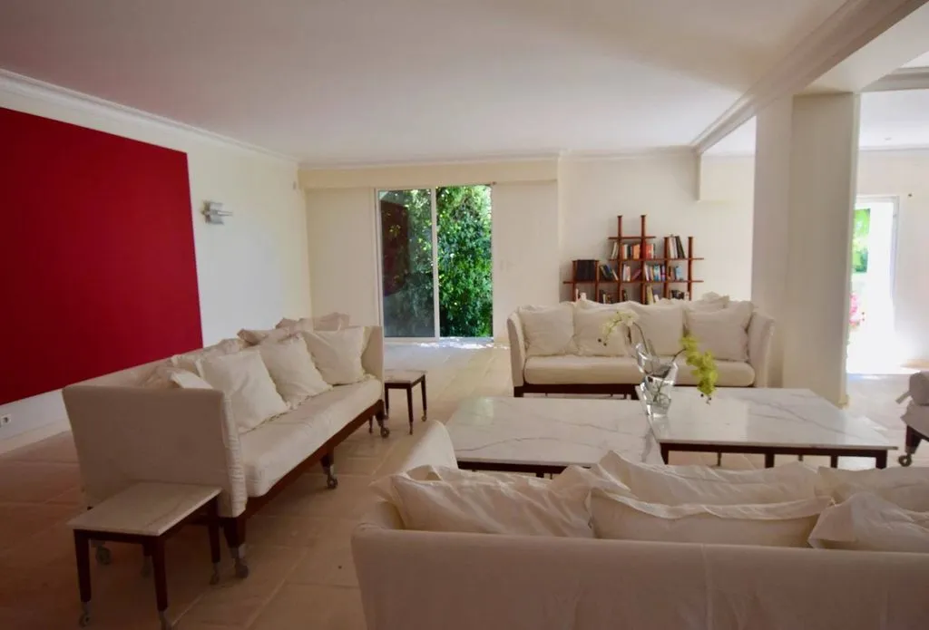 Elutuba - Luxury Villa with Pool in Antibes