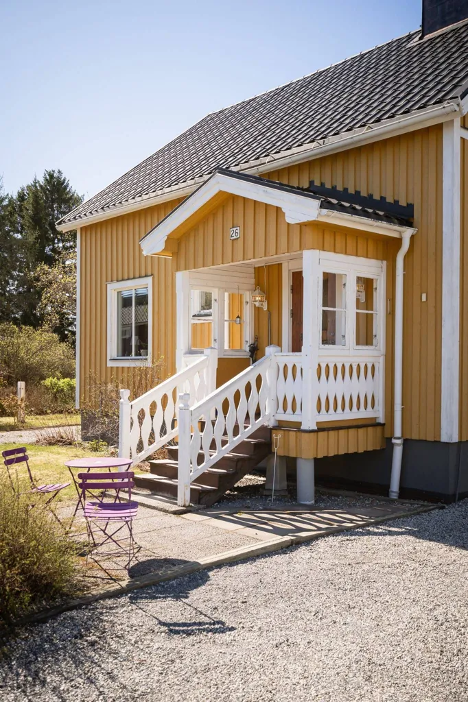Villa with Large Garden in Bureå