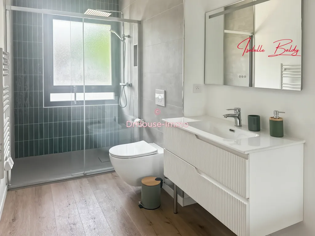 Salles de bain - Villa Contemporaine avec Piscine à Seignosse