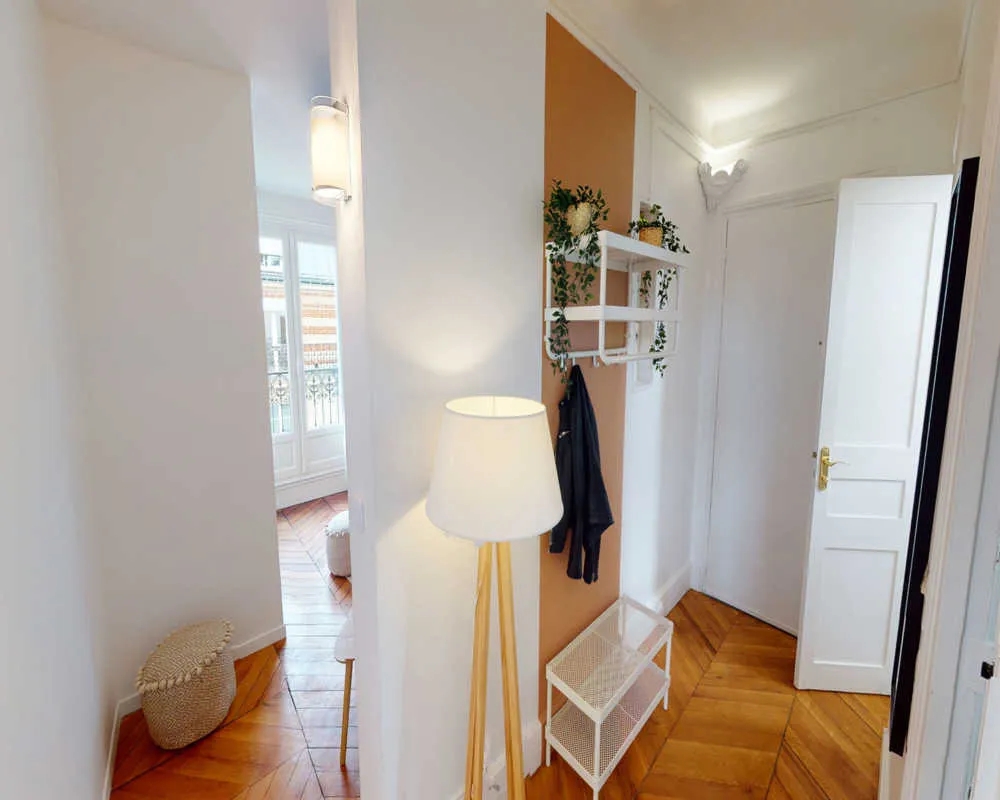 Entrée - Chambre Meublée à Necker, Paris