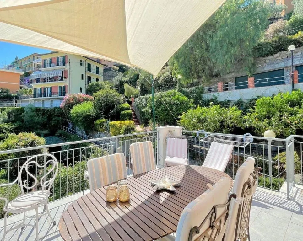 Terrass - Luxury Villa with Pool in Recco, Liguria