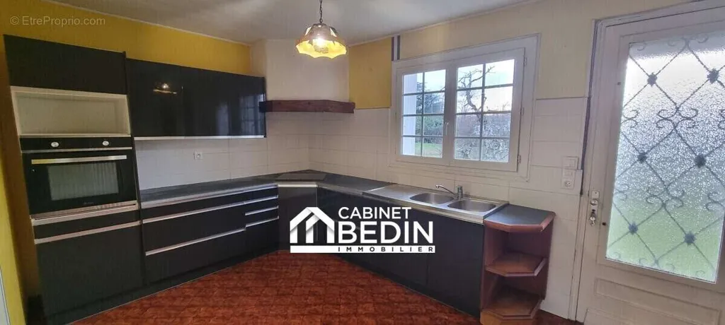 Cuisine - Maison avec Piscine et Garage à Martillac