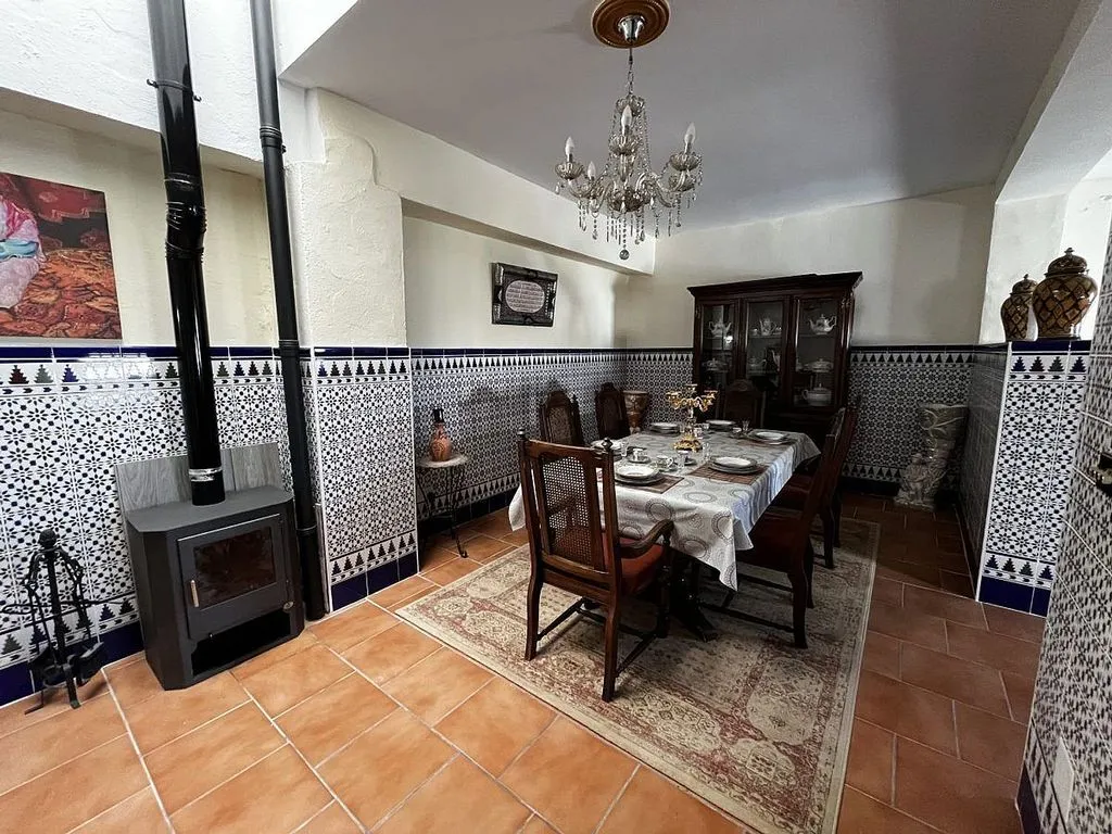 Salle à manger - Three-Bedroom House in Olvera
