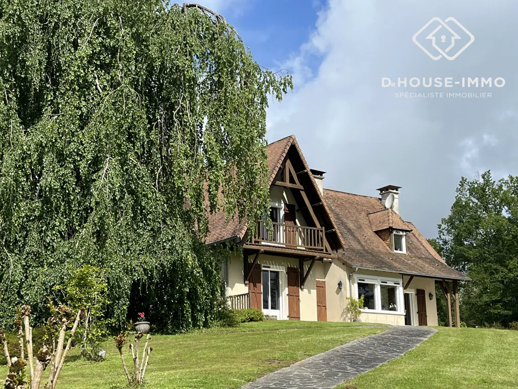 Välivaade - Traditional Family House with Large Garden in Saint-Estèphe