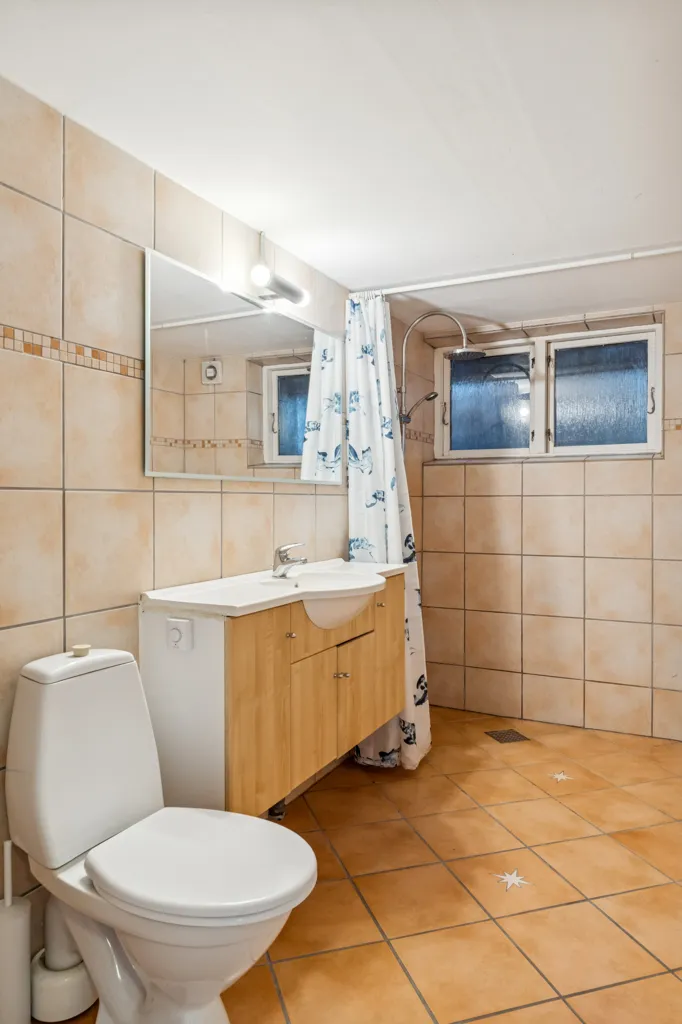 Salles de bain - Classical Villa with Garden in Silkeborg Sydby