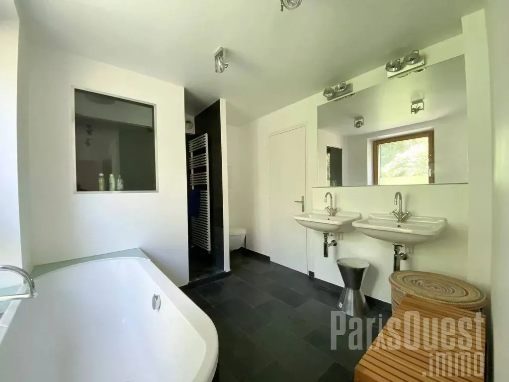 Salles de bain - Maison de Luxe avec Jardin au Calme à Sèvres