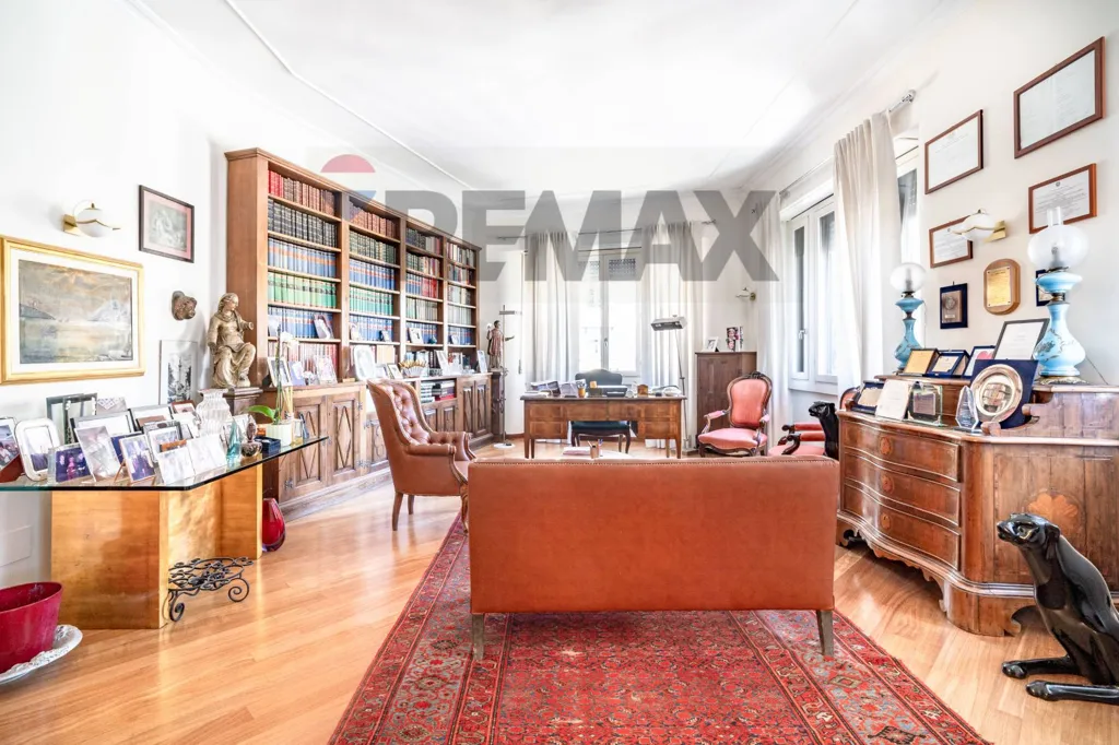 Kabinet - Liberty Style Apartment with Historic Elevator in Milan