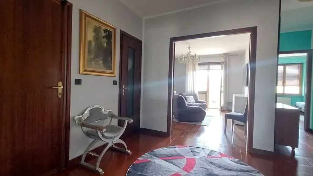Entrée - Apartment with Balcony in Robassomero