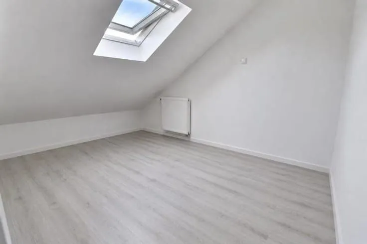 Toad - Apartment with City Views in Charleroi