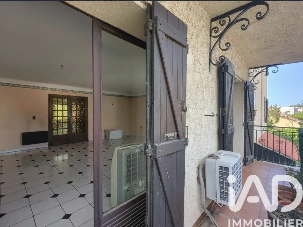 Balcon - Appartement 4 Pièces avec Balcon et Garage à Perpignan