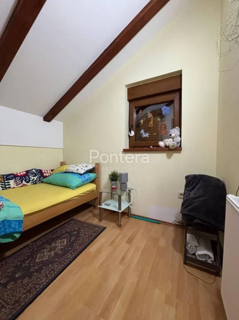 Magamistoad - Apartment with Balcony in Fužine