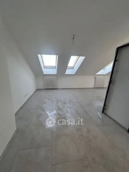 Pièces - Mansarded Apartment in Art Deco Building, Turin