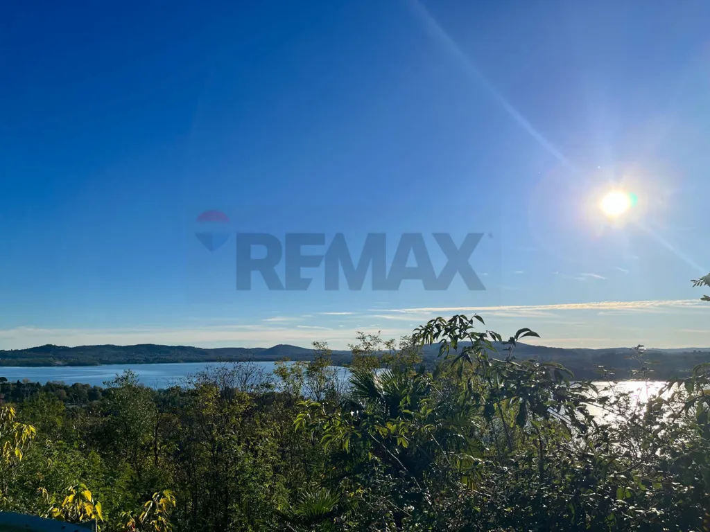 Buildable Land with Lake View in Gavirate
