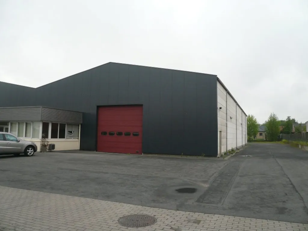 Välivaade - Industrial Building with Solar Panels in Meulebeke