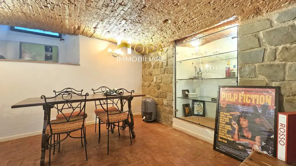 Salle à manger - Historic Trilocale in Florence's Castello
