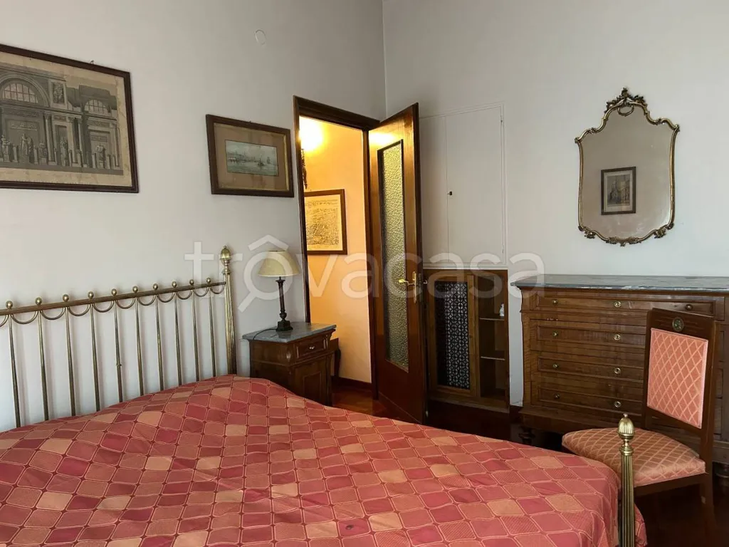 Bedrooms - 1934 Apartment with Balconies in Turin