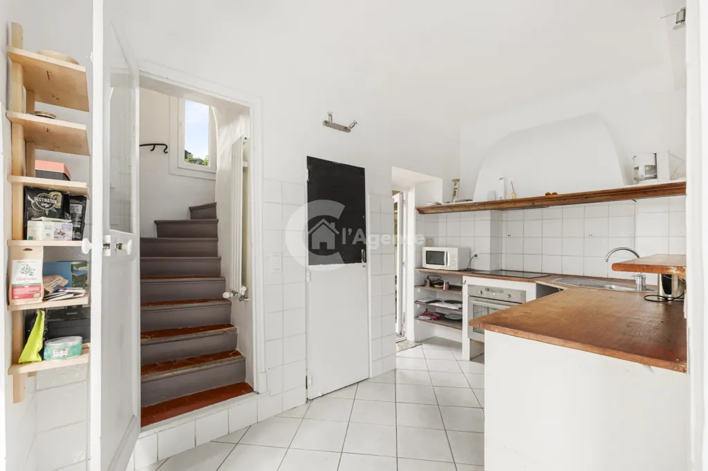 4-toaline maja asukohas Grasse