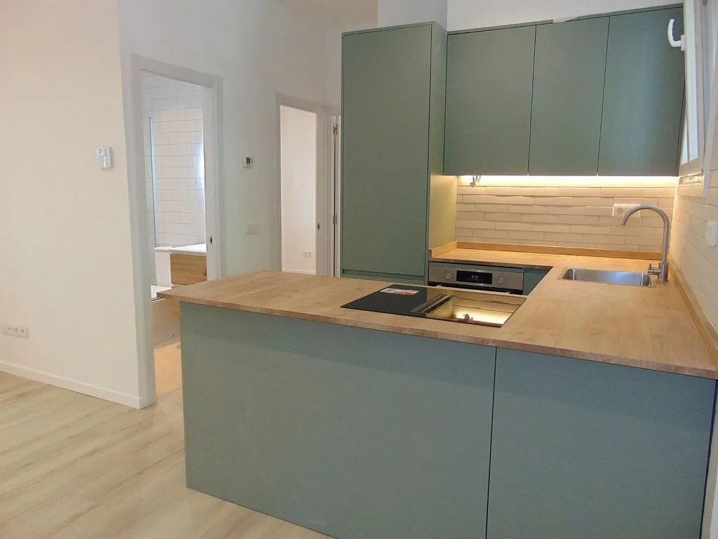 Cuisine - Reformed Flat with East View in Arganzuela
