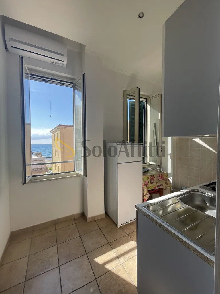 Köök - Sea View Apartment in Anzio Centre