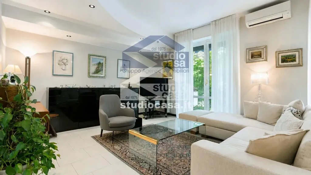 Séjour - Rearranged Apartment with Terrace in Milan