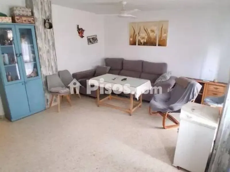 Elutuba - Spacious Flat with Garage in Mejostilla