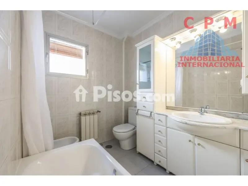 Bagni - Furnished Flat with Metro Access in Tetuán