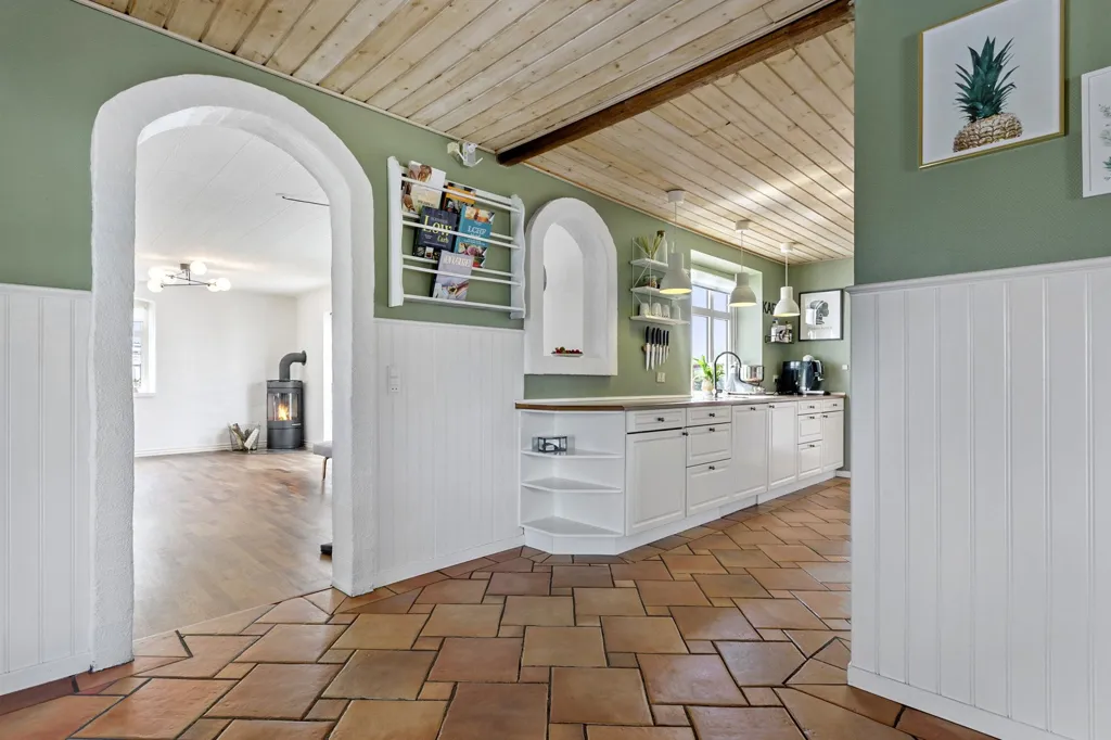 Maison 8 pièces à Assens