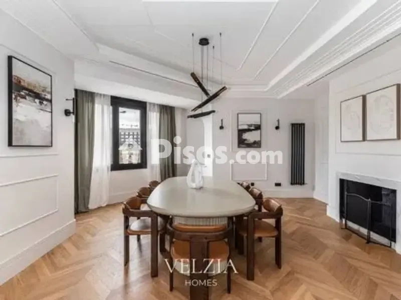 Söögituba - Luxury Flat with Balcony in Salamanca, Madrid
