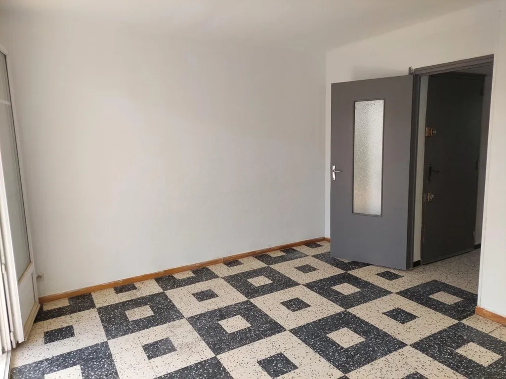 Rooms - T4 Apartment with Balcony in Clavières