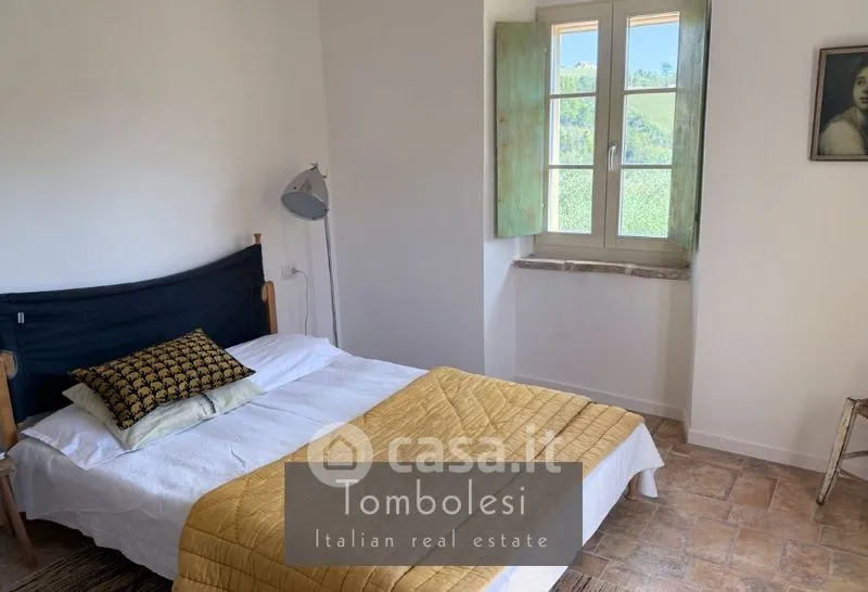Chambres - Restored Rustico with Vineyard in Cossignano