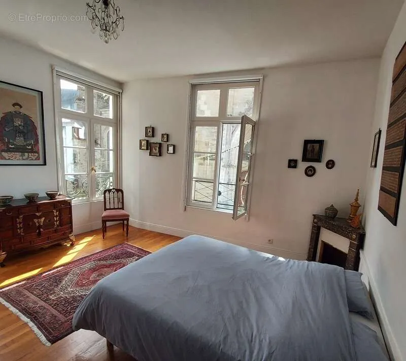 Magamistoad - Characterful Investment Property in Vannes Centre