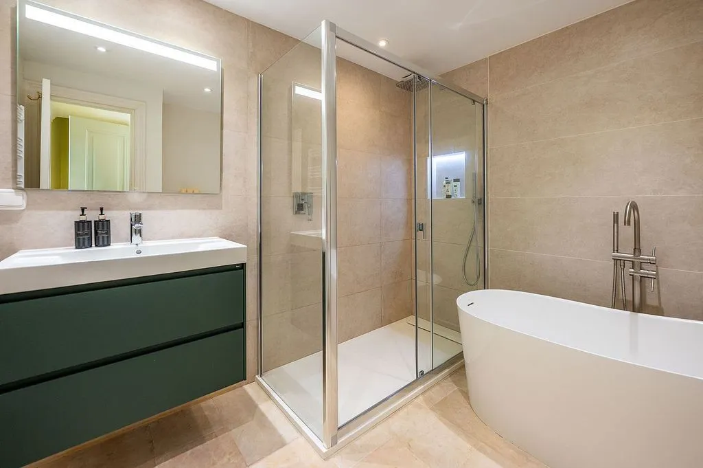 Salles de bain - Terraced House with Pool in Los Naranjos