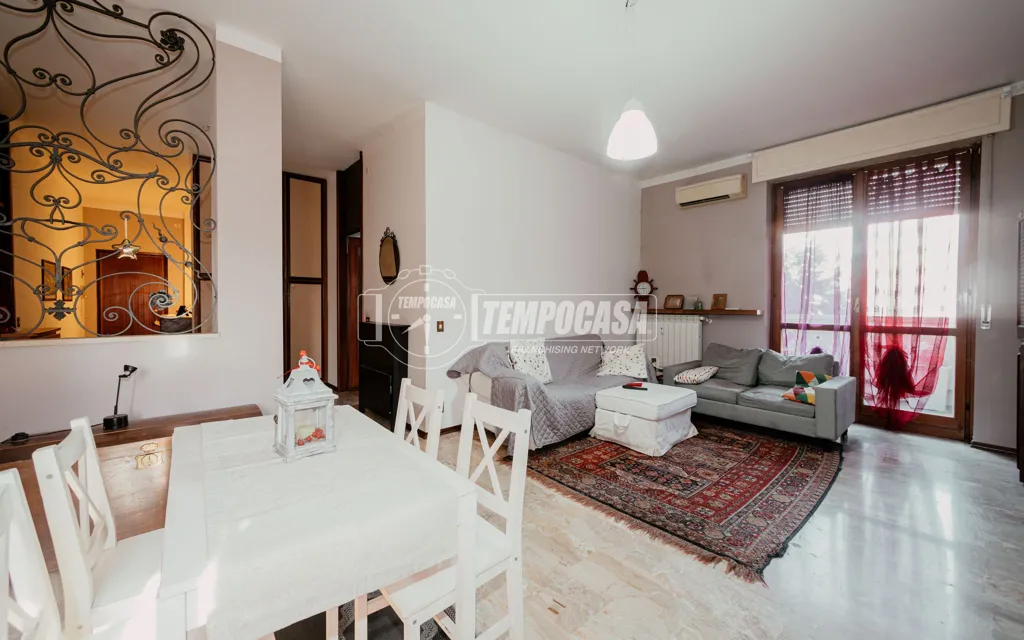 Séjour - Renovated Apartment with Balconies in Vigevano