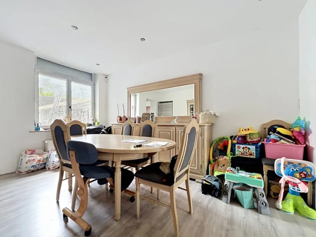 Salle à manger - Maison partiellement rénovée avec jardin à Ougrée
