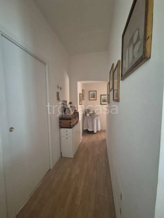 hallway_entrance